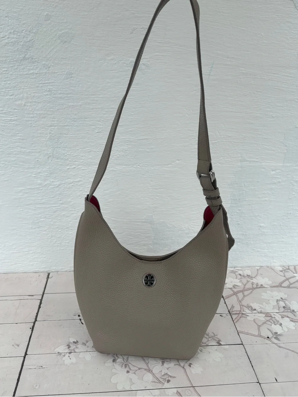Tory Burch Taupe Pebbled Leather Shoulder Hobo with Red Lining
